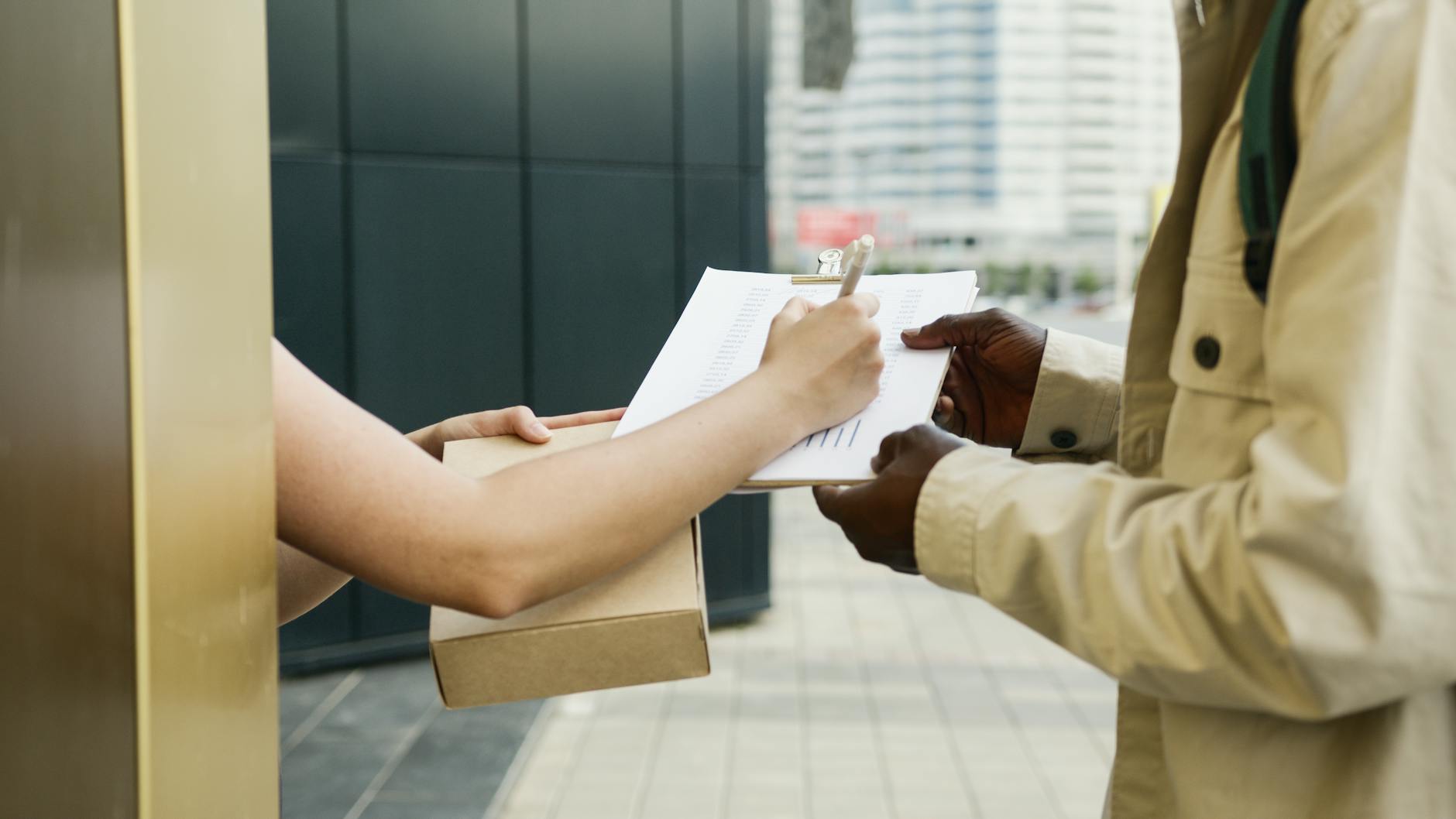 Digital proof of delivery on mobile app