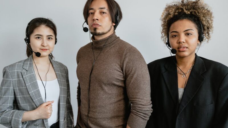 Zoho CRM and Intercom Integration: Sync Conversations, Leads, and Support Context