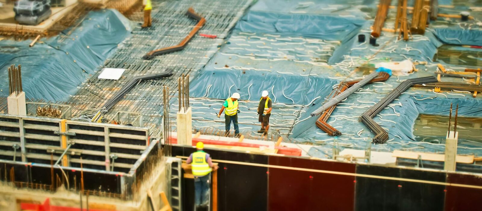 Zoho for Construction Firms in India: Projects, Finance, CRM