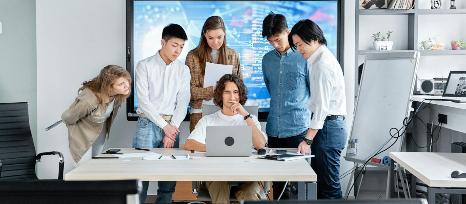 How to Integrate Zoho CRM with Slack: Real-Time Deal Alerts and Pipeline Notifications