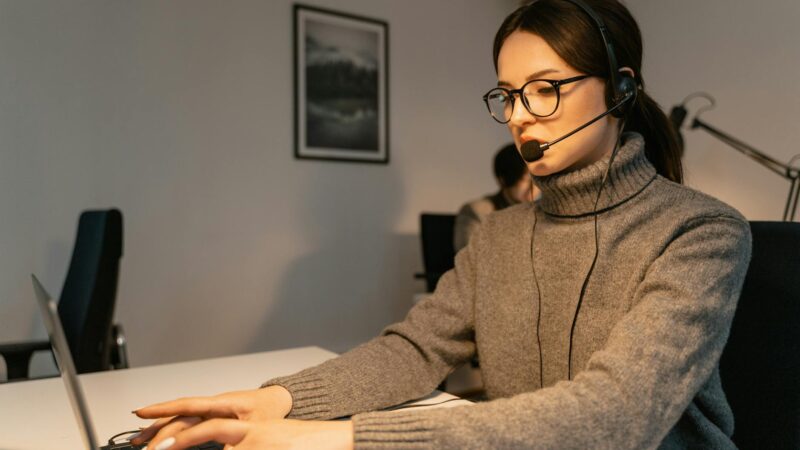 Zoho Desk and Shopify Integration: How to Add Order Context to Every Support Ticket