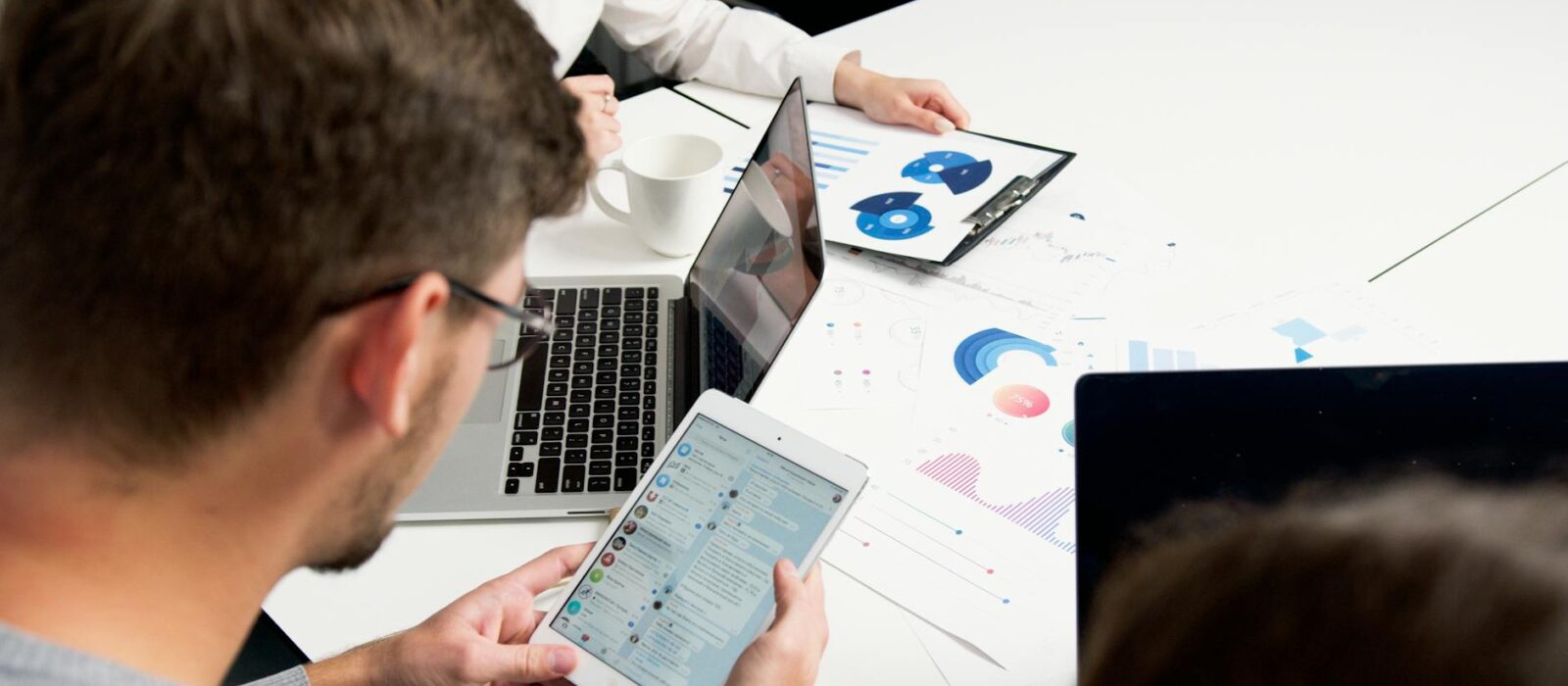 How to Automate Customer Onboarding: Workflows, Tools and Best Practices