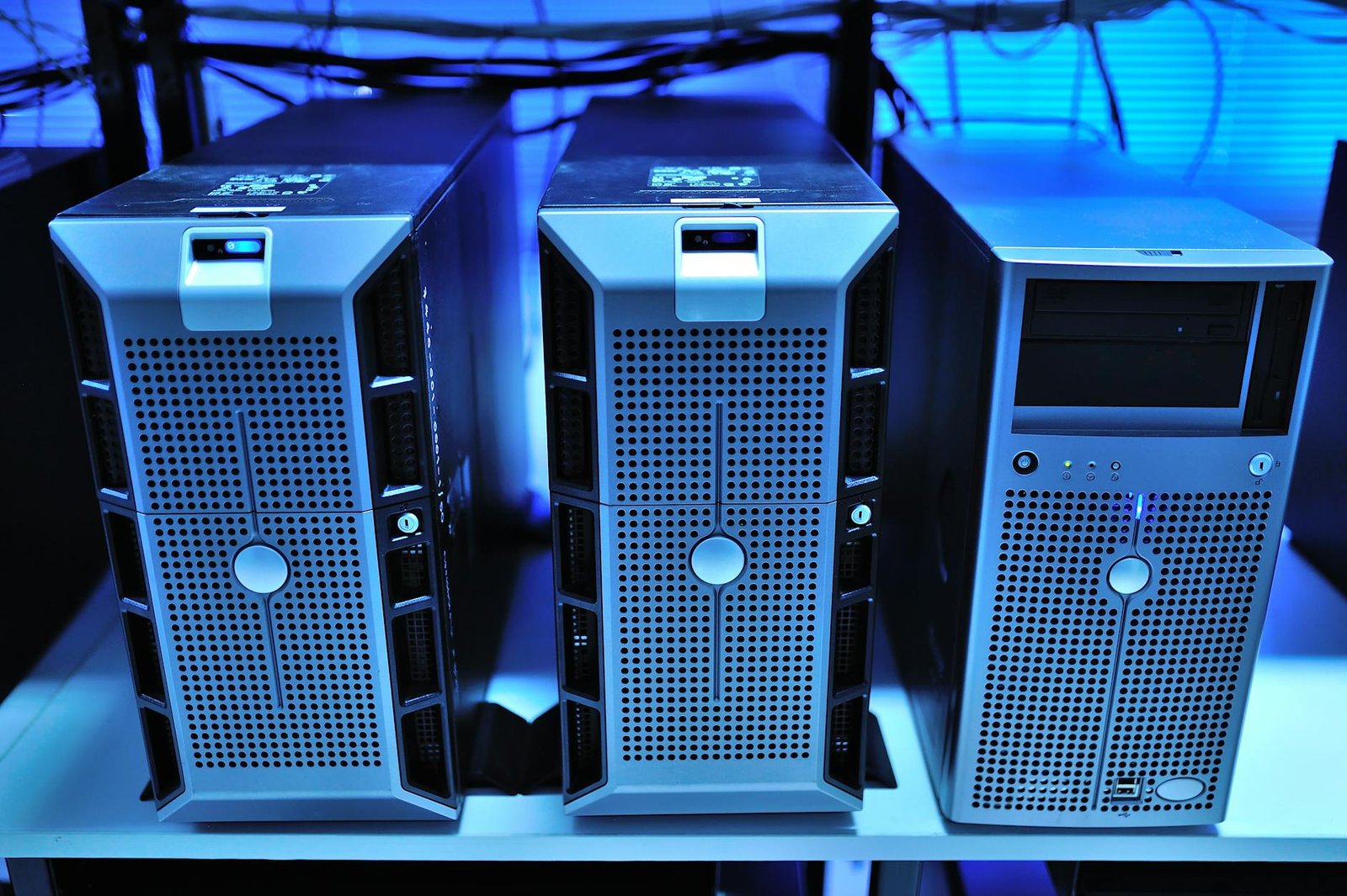 Cloud ERP server infrastructure for business