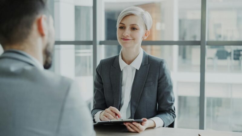 Zoho Recruit vs LinkedIn Recruiter: Which Tool Does Your In-House Hiring Team Actually Need?