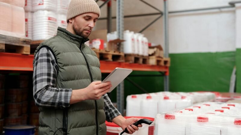 Zoho Inventory Batch Tracking and Serial Numbers: Setup Guide